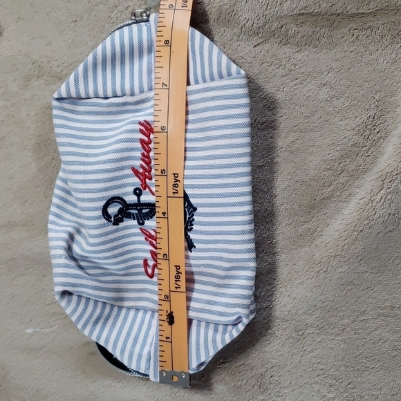 Make-up Bag - Picture 6 of 7